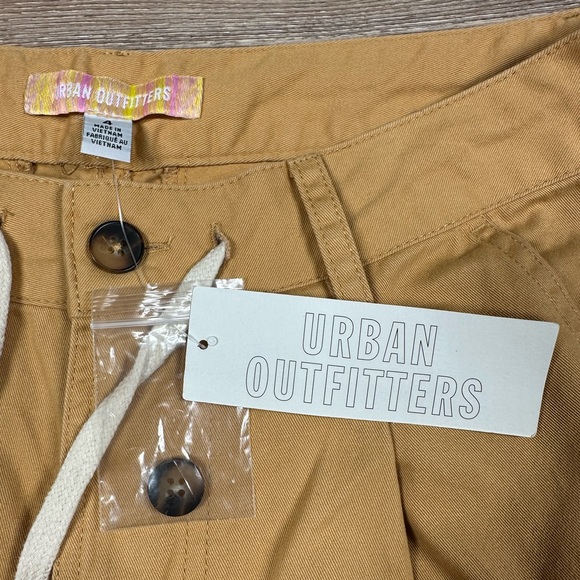 Urban Outfitters Laura Pleated Wide Leg Trousers. - Picture 8 of 15